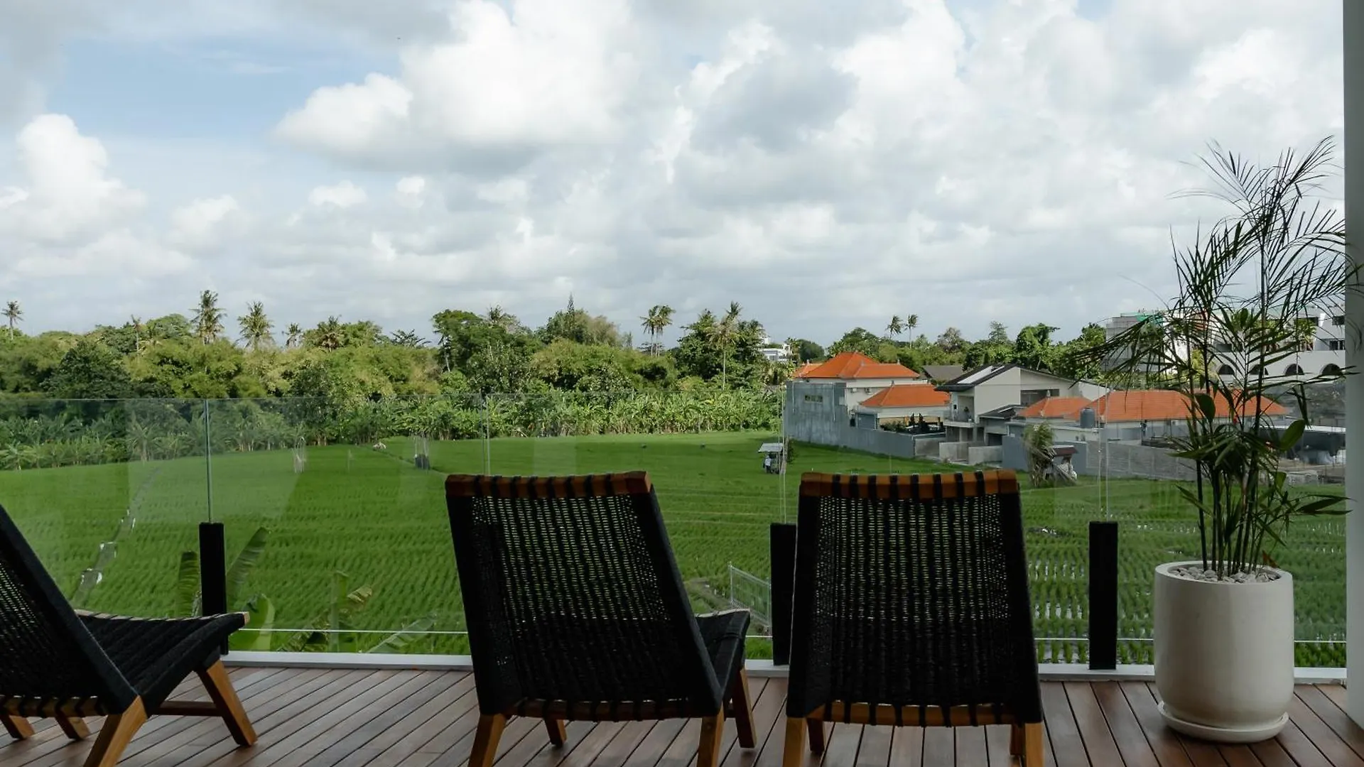 Amo Residences Canggu  Villa Canggu (Bali)