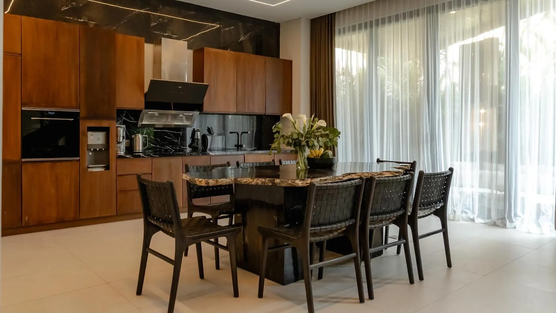 Amo Residences Canggu  Canggu (Bali)