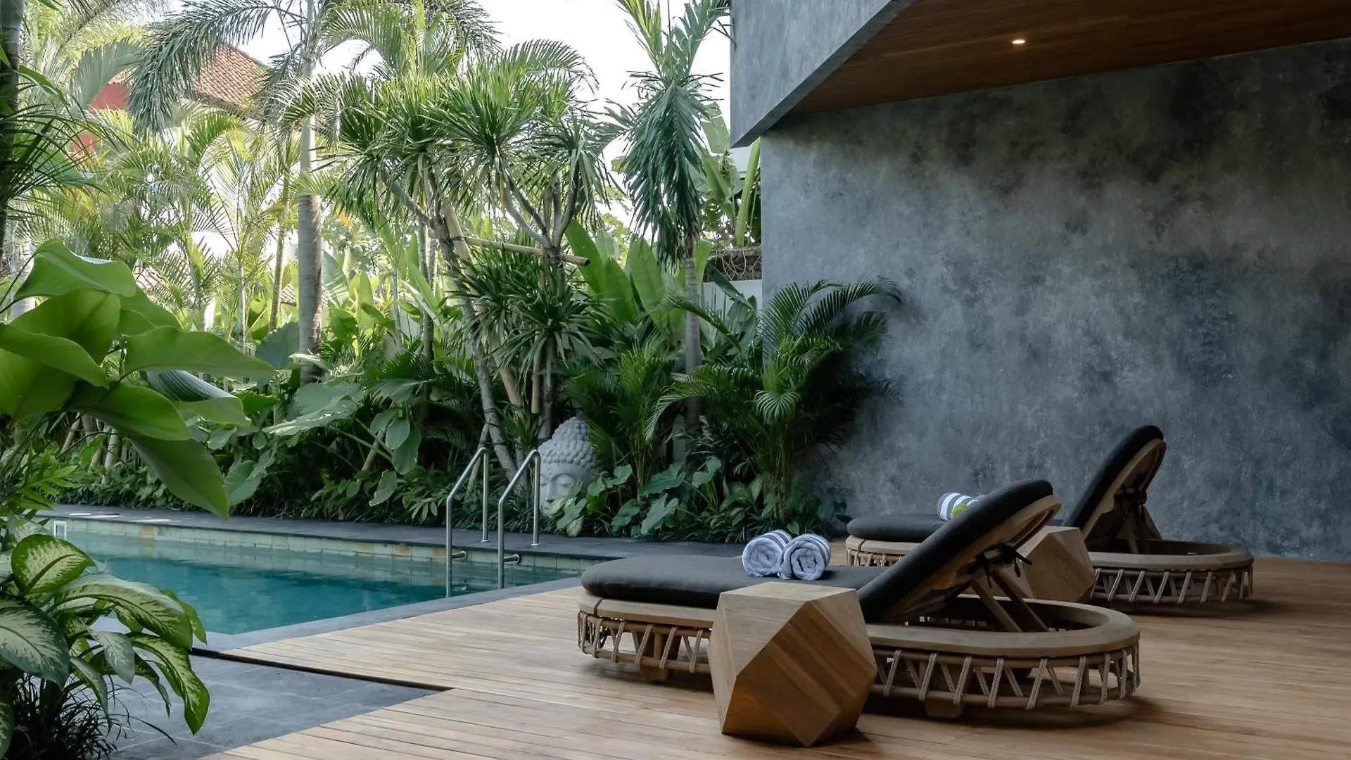 Villa Amo Residences Canggu  Indonesia